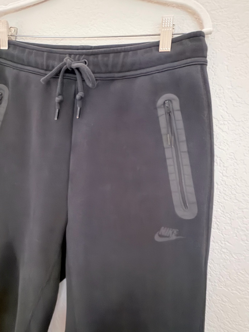 Nike Tech Fleece Open-Hem Pants Black Men’s Size Medium - Picture 6 of 9